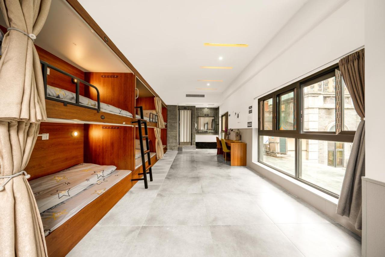 Riverside International Youth Hostel阅江老院青年旅舍 Čchung-čching Exteriér fotografie