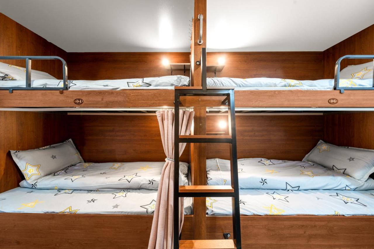 Riverside International Youth Hostel阅江老院青年旅舍 Čchung-čching Exteriér fotografie
